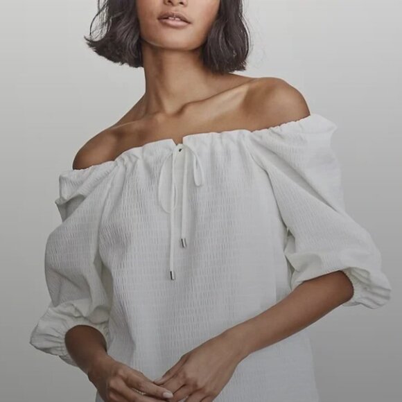 Elizabeth and James Tops - Elizabeth and James Puffed Sleeve Ruched Blouse - Size Small - White
